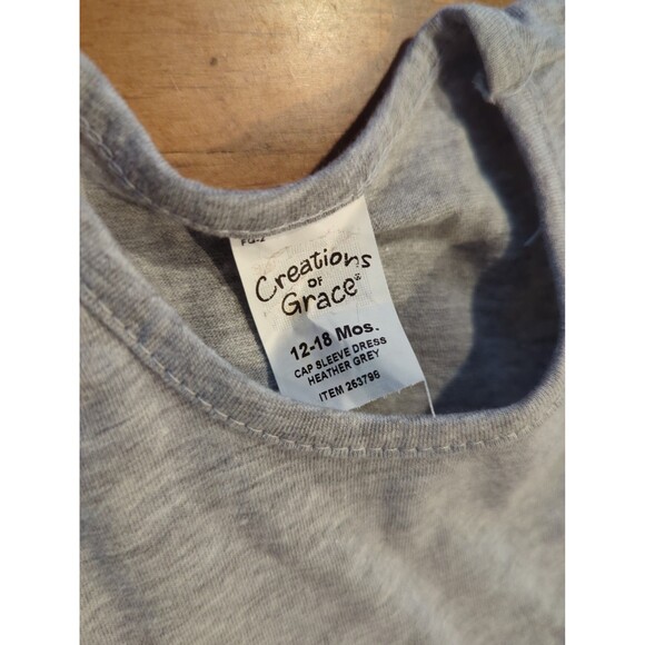 3 baby girl dresses brand new size 12 to 18 months perfect for Crafters - Picture 3 of 5